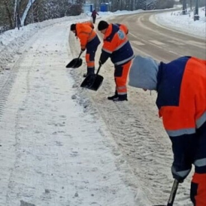 Работы по расчистке снега в период циклона "Бенедикт"