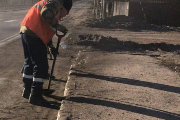 Приступаем  к мероприятиям по очистке дорог от песка, пыли и грязи