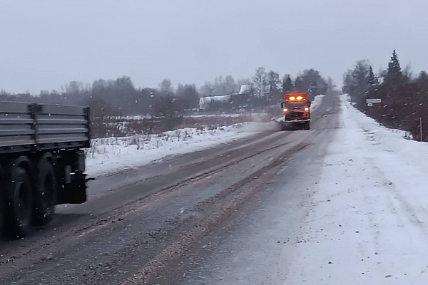 Первый сильный снегопад в Ленобласти