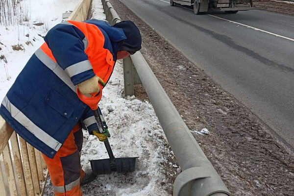 Работы на мостовых сооружениях